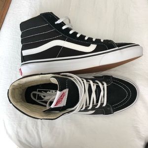 NWOT Vans Skate Hi’s